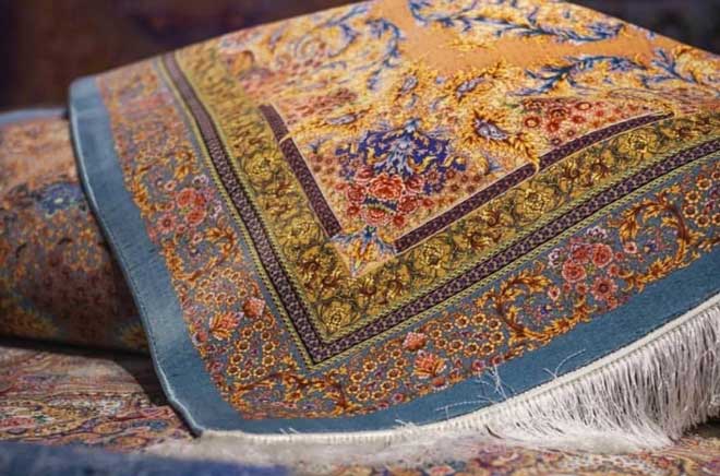 قالیشویی در باغ غدیر اصفهان