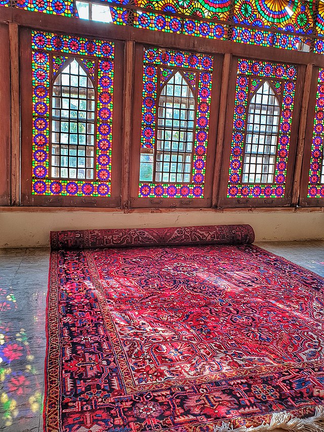 قالیشویی در آیینه خانه اصفهان