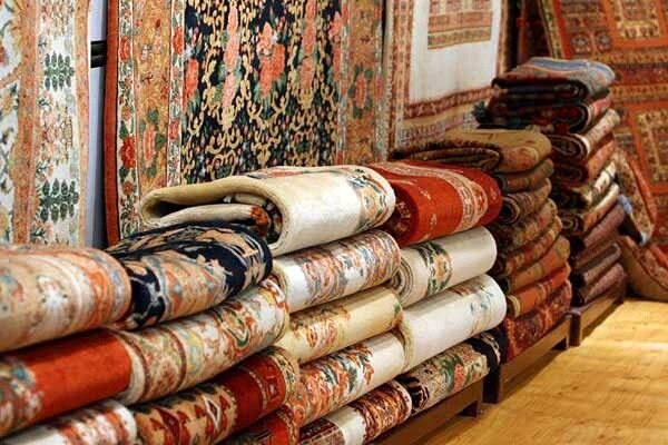 قالیشویی در بزرگمهر اصفهان