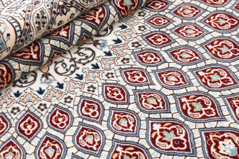 قالیشویی در تختی اصفهان