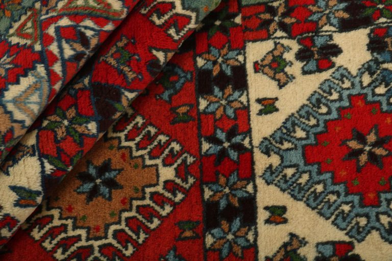 قالیشویی در کاخ سعادت آباد غربی اصفهان